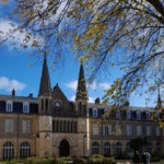 Entrée de l'espace Bernadette Soubirous